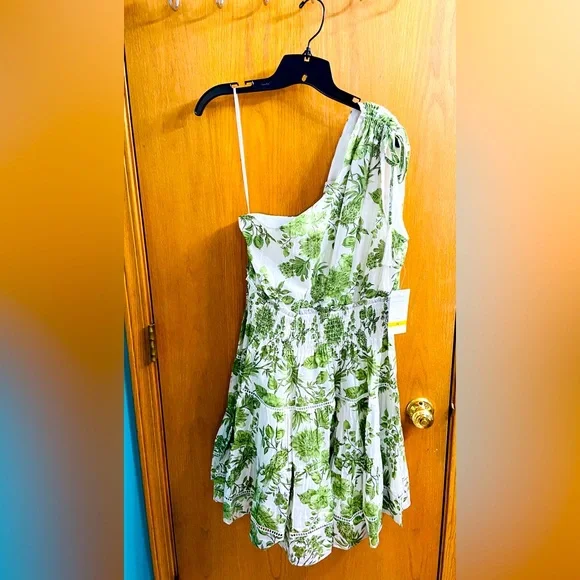 Taylor | Dresses | Taylor Size 4 Olive Green And White Floral One Shoulder Elastic Dress | Poshmark Taylor | Dresses | Taylor Size 4 Olive Green And White Floral One Shoulder Elastic Dress | Poshmark